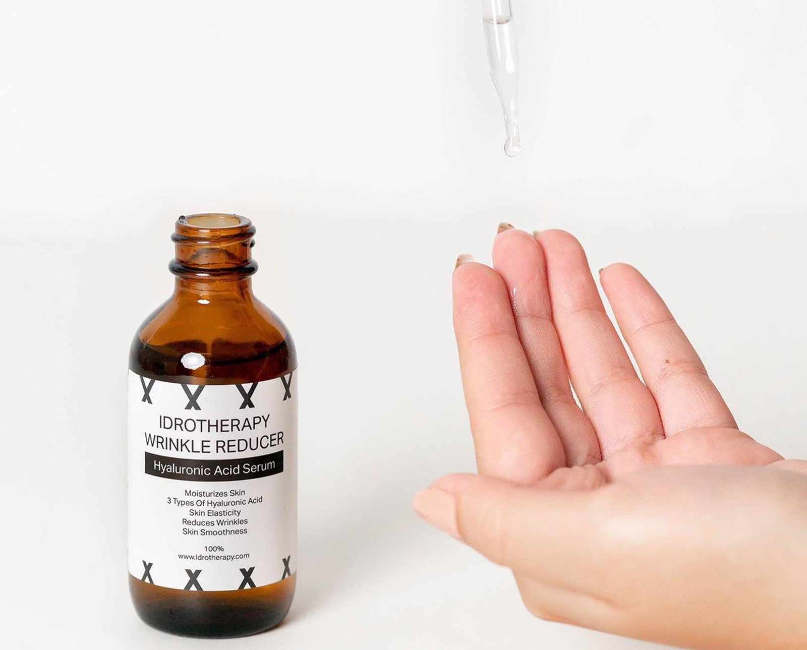 Free Trial - Hyaluronic Acid Serum - Moisturizes skin